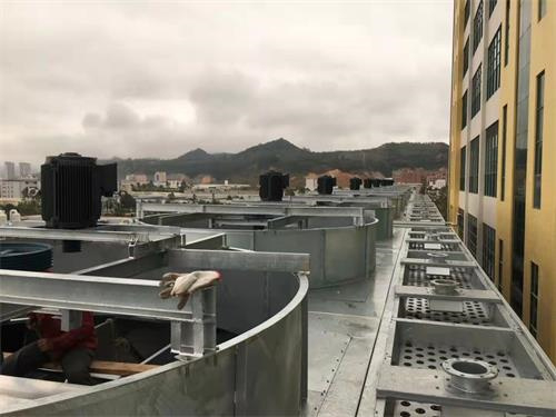 橫流冷卻塔安全操作細則需要牢記在心(橫流式冷卻塔