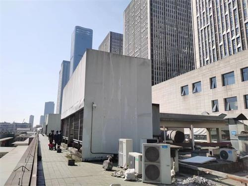 夏季冷卻塔溫度高，很難冷卻怎么辦？(冷卻塔放在車間好不好)